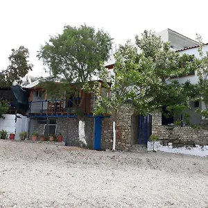 beleris-rooms-himare.albaniahotels.org/